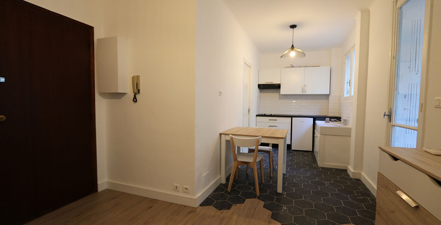 BASTIA  proche centre ville- Studio meublé de 30 m² env résidence 'Impératrice' — photo 1