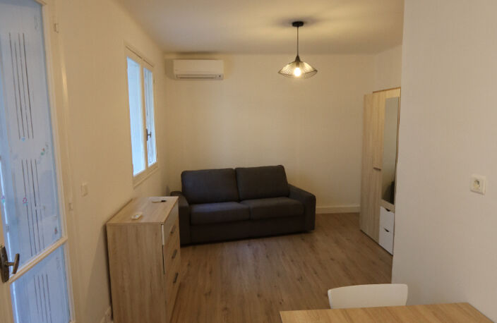 BASTIA  proche centre ville- Studio meublé de 30 m² env résidence 'Impératrice' — photo 5