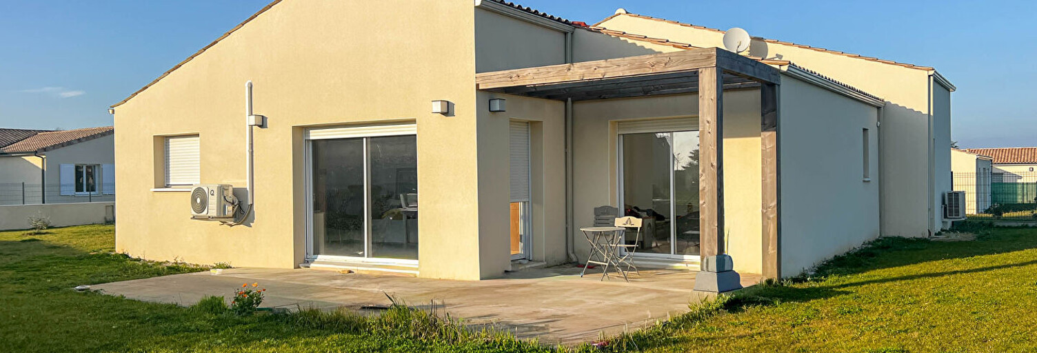 Maison 3 Pièces 98 m² à louer à Tesson (17460)