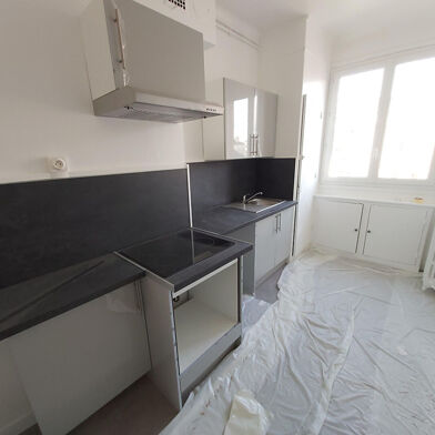 Appartement 3 pièces 799 €