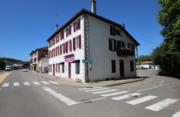 Local commercial 31 m² avec logement 128 m² — photo 4