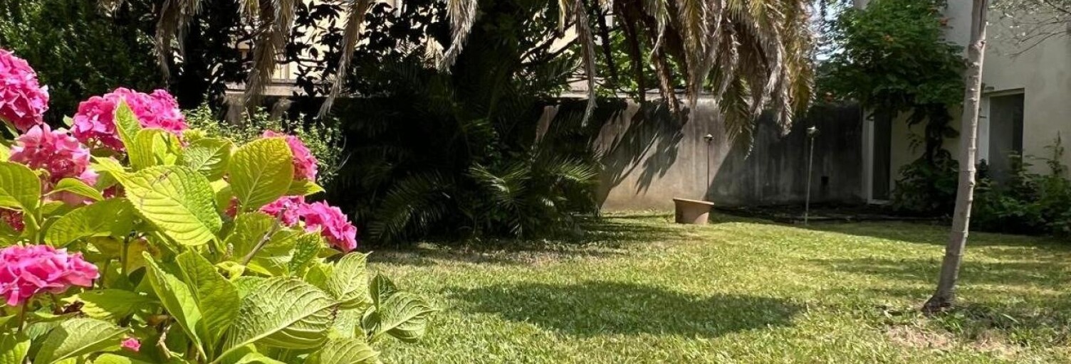 Maison 8 Pièces 280 m² à vendre à Orange (84100)