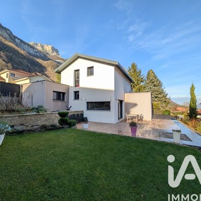 Maison 5 pièces 555000 €