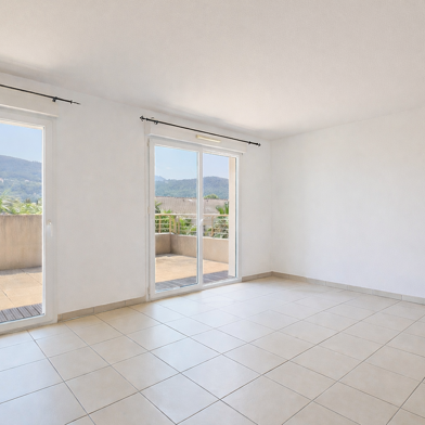 Appartement 4 pièces 307000 €