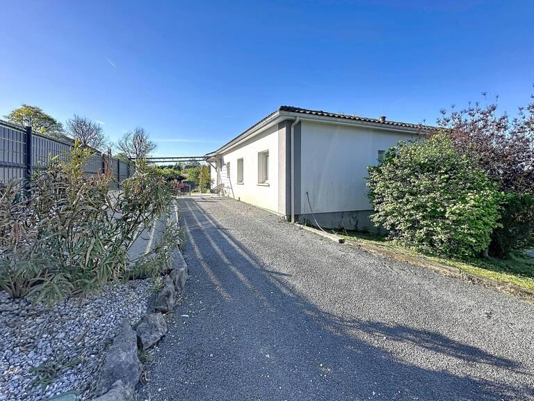 Maison de 110 m2 avec 4 chambres et sous-sol de 95 m2 — photo 1