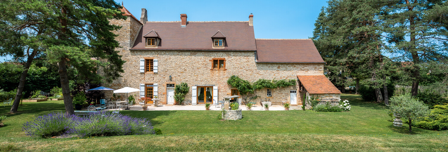 Maison 12 Pièces 310 m² à vendre à Cormatin (71460)