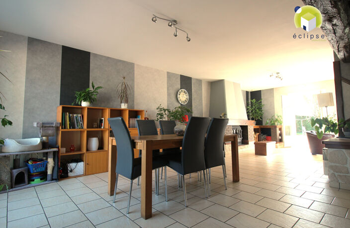 MAISON PLAIN PIED 146 M2 A MEZERIAT — photo 5