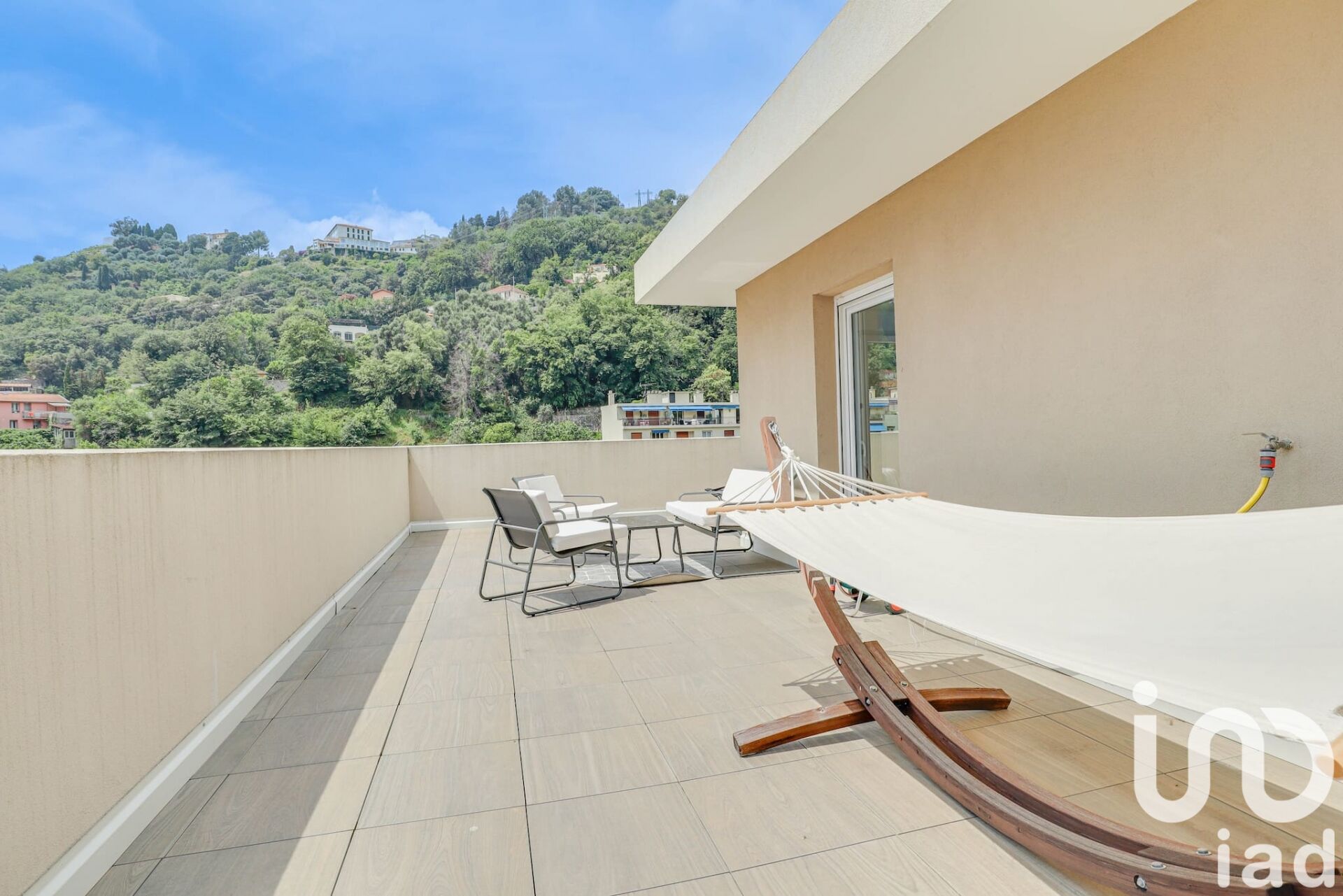 Vente Appartement 4 pièces - Photo 2