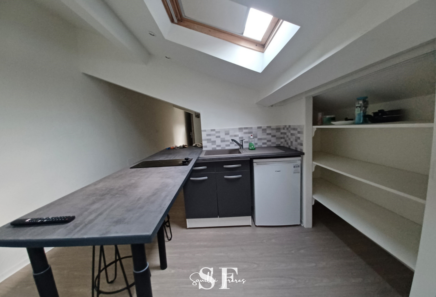 AGEN CENTRE - IMMEUBLE DE 5 APPARTEMENTS LOUES ET DEUX GARAGES LOUES — photo 1