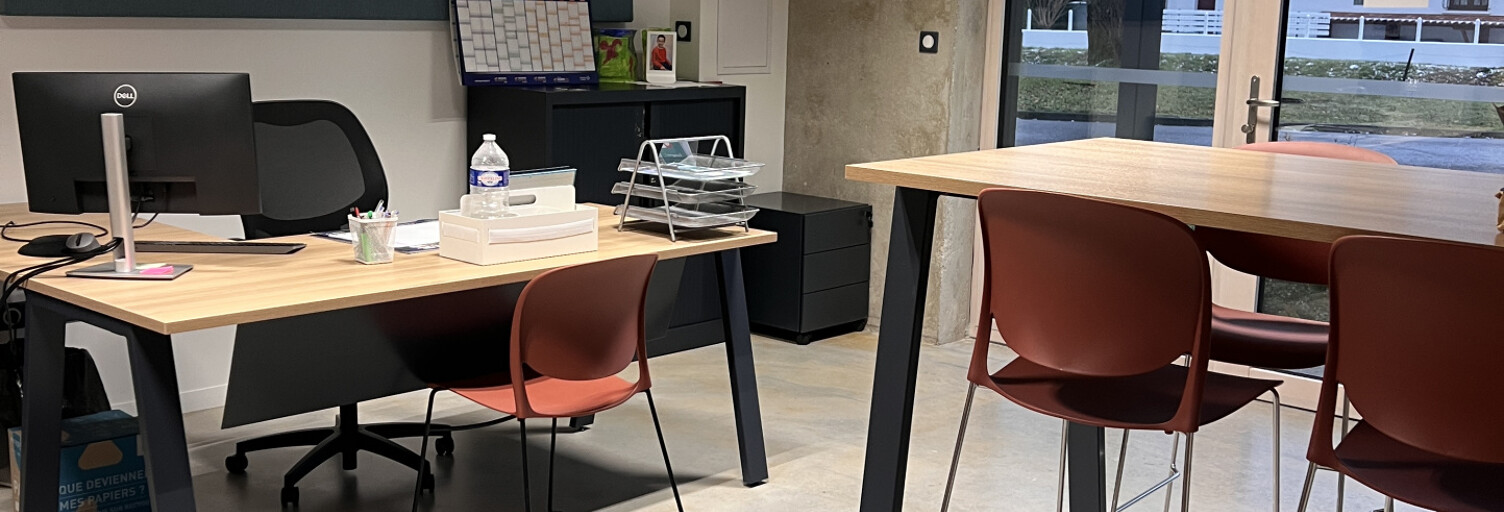 Bureau  27 m² à louer à Saint-Jean-Pied-de-Port (64220)