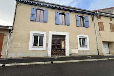 Immeuble  155875 €