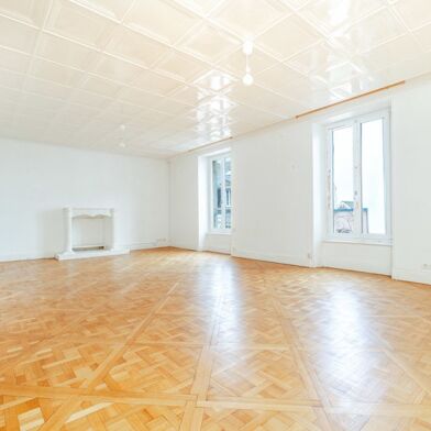 Appartement 4 pièces 182069 €