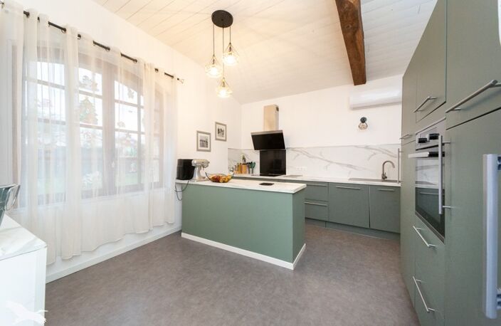 Maison en pierre de 7 pièces principales — photo 2