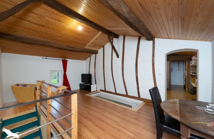 Maison en pierre de 7 pièces principales — photo 4