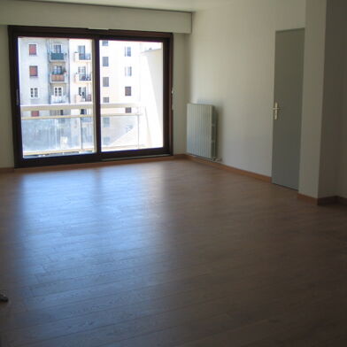 Appartement 4 pièces 1545 €
