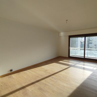 Appartement 4 pièces 1545 €
