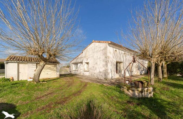 Maison en pierre de 3 pièces principales — photo 2