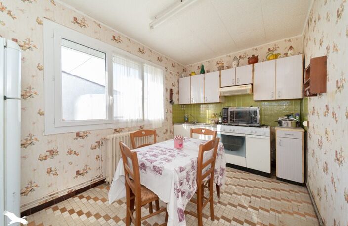 Maison en pierre de 3 pièces principales — photo 5