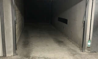 Garage  29 m² à louer à Pérols (34470)