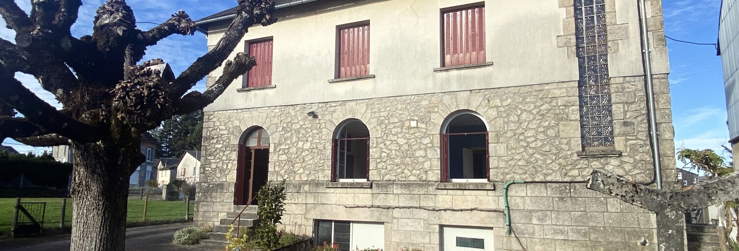 Immeuble  210 m² à vendre à Égletons (19300)
