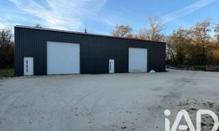 Immeuble  400 m² à vendre à Targon (33760)