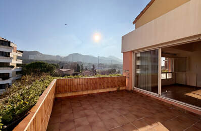 A vendre duplex terrasse T4/5 13008 Marseille — photo du bien