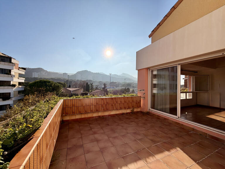 A vendre duplex terrasse T4/5 13008 Marseille — photo 1