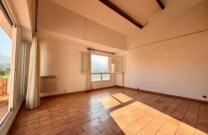 A vendre duplex terrasse T4/5 13008 Marseille — photo 3