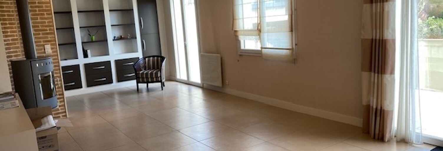 Maison 8 Pièces 215 m² à vendre à Cholet (49300)