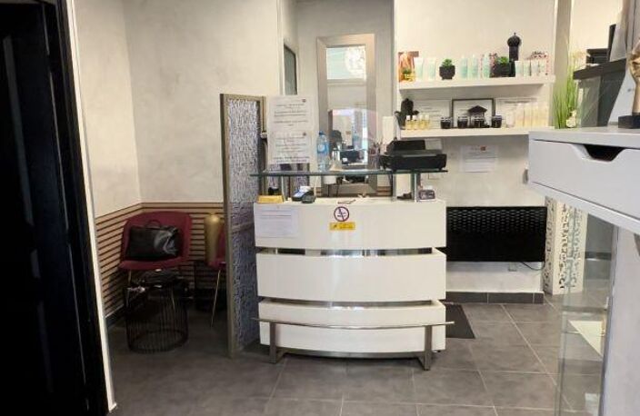 Vente Boutique/Local commercial 115 m&sup2; — photo 2