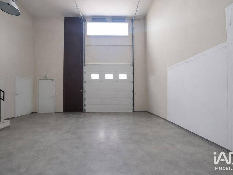 Vente Murs commerciaux 555 m&sup2; — photo 1