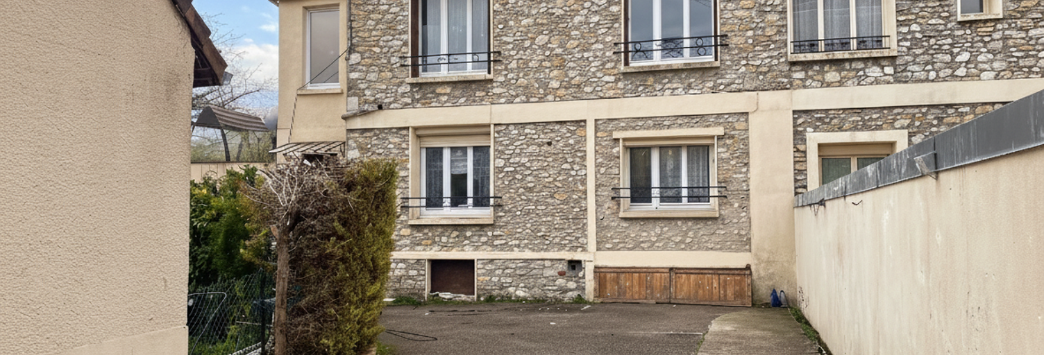 Immeuble  222 m² à vendre à Le Malesherbois (45330)