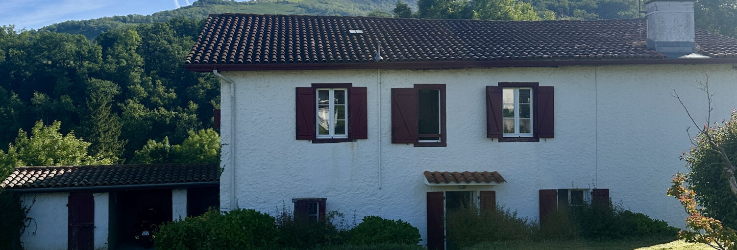 Appartement 4 Pièces 112 m² à louer à Saint-Étienne-de-Baïgorry (64430)