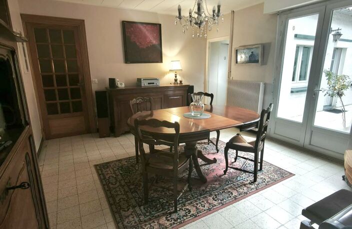 Vente Maison/villa 7 pièces — photo 2