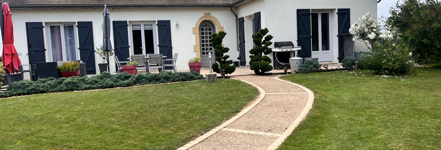 Maison 10 Pièces 270 m² à vendre à Chalmoux (71140)