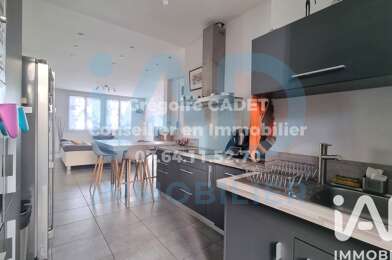 Appartement 4 pièces 172000 €