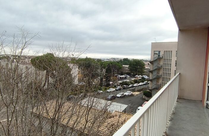 34500 Béziers-T3 70m2-garage — photo 3
