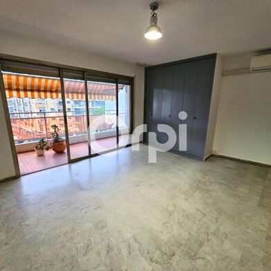 Appartement 1 pièces 130000 €