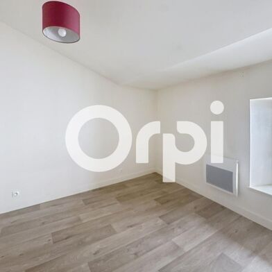 Appartement 3 pièces 481 €