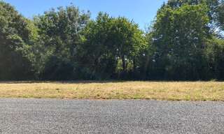 Terrain  627 m² à vendre à Saint-Vaize (17100)