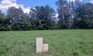 Terrain  884 m² à vendre à Saint-Seurin-de-Bourg (33710)