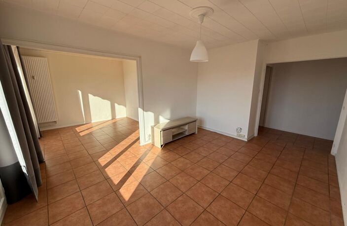 Appartement à Vienne, balcon, parking — photo 2