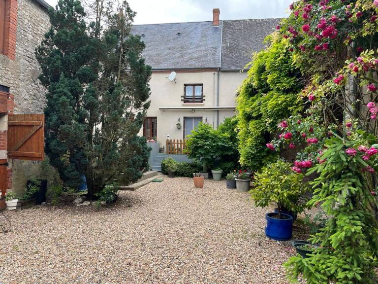   À vendre – Charmante maison familiale à Terminiers !   — photo 1