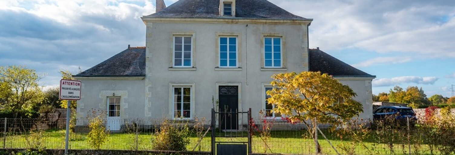 Immeuble  190 m² à vendre à Noyant-Villages (49490)