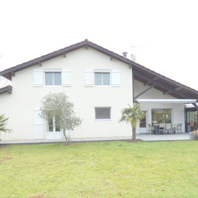 Maison 5 pièces 499000 €