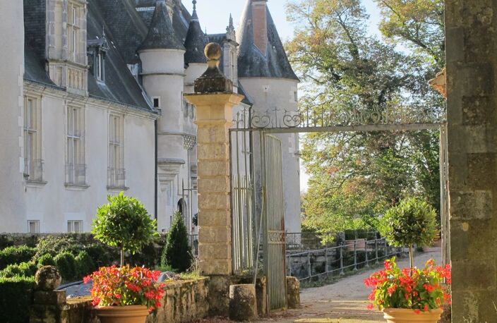 Magnifique château renaissance 43 pièces, nombreuses et remarquables dépendances, 24 hectares de bois et parc d'agrément — photo 5