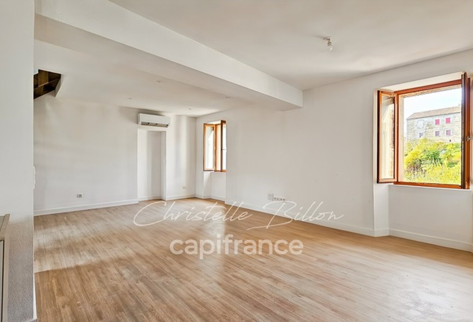 Appartement à vendre 3 pièces LEVIE (20) — photo 1