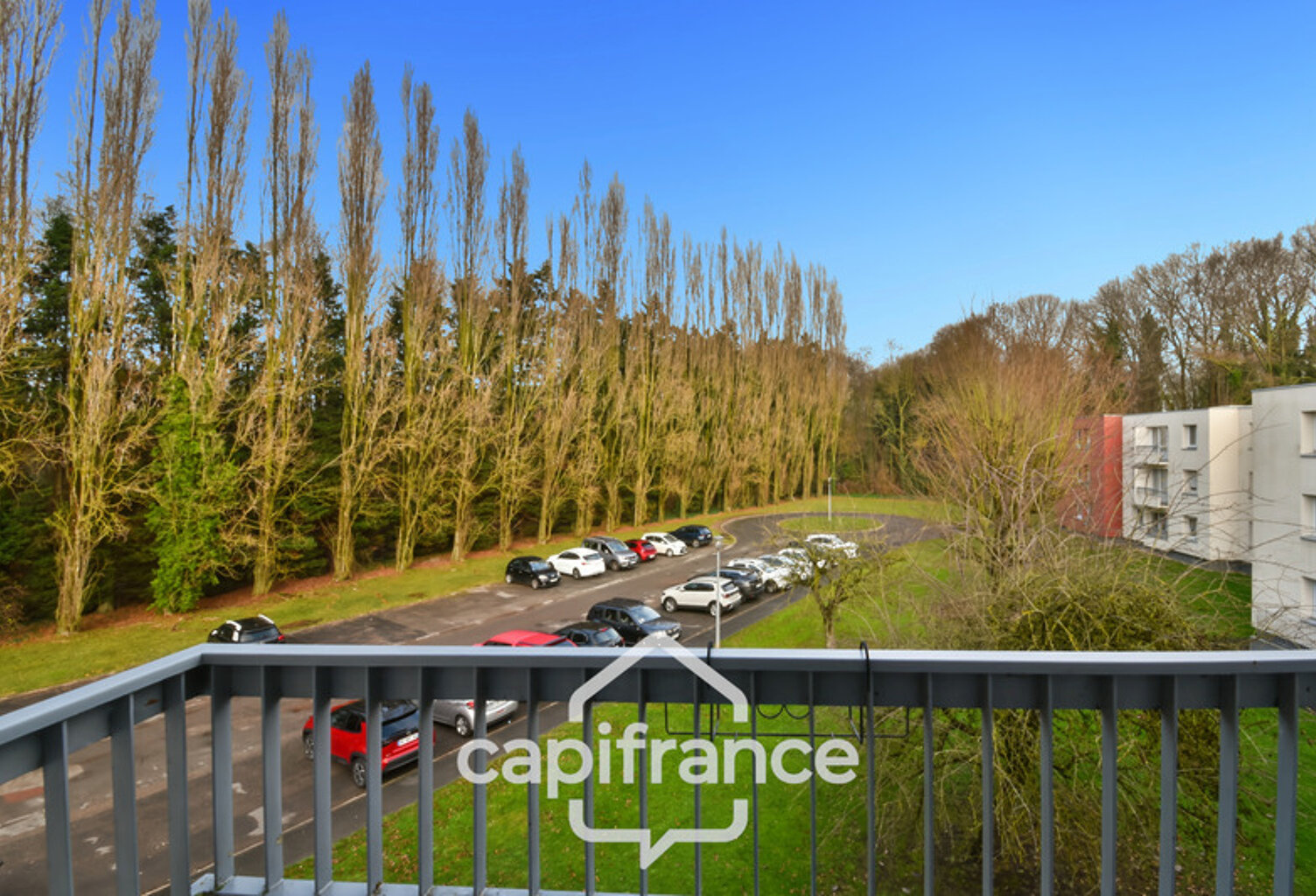 Appartement T4 lumineux avec balcon, et stationnement privatif — photo 1