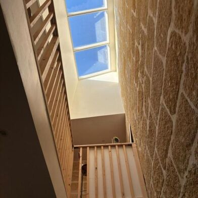 Appartement 2 pièces 854 €