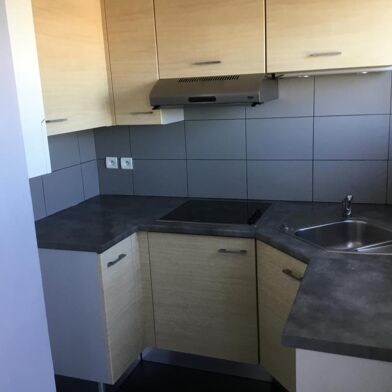 Appartement 3 pièces 1140 €